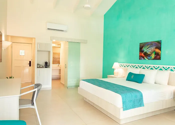 Resort Diria Tamarindo